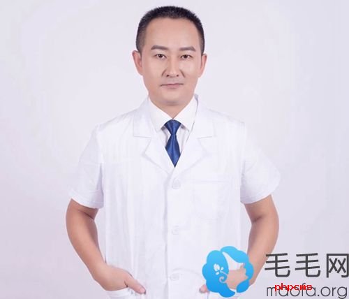 杭州肤康植发医生杨浩东