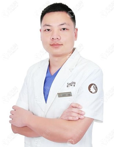 杭州新生植发好的医生白志华