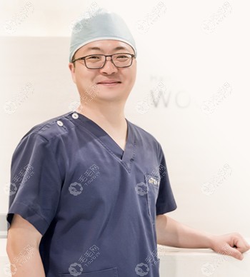 韩国永长woomchan植发医院主任医师玄尚润