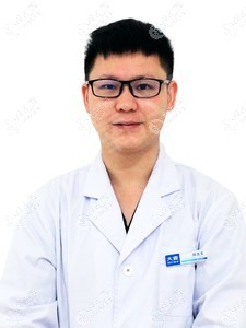 南昌大麦(原科发源)微针植发执业医师段文龙