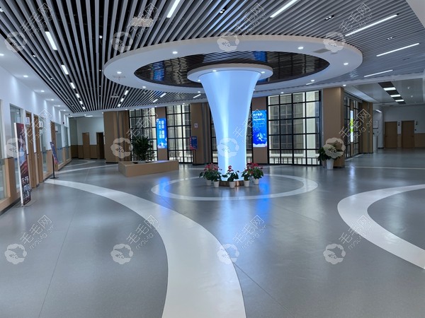 山东临沂艺生植发等候大厅