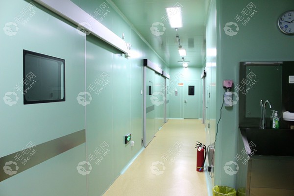 广州恒健植发手术室走廊