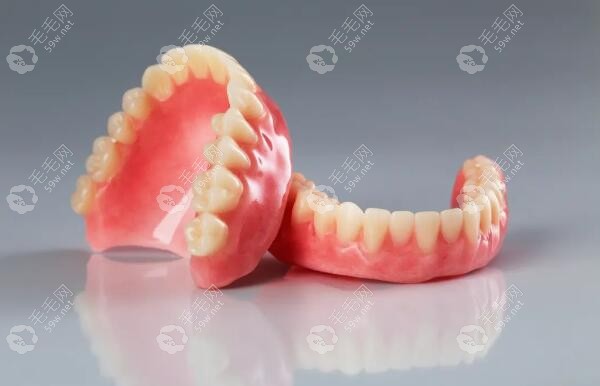 活动假牙义齿示意图
