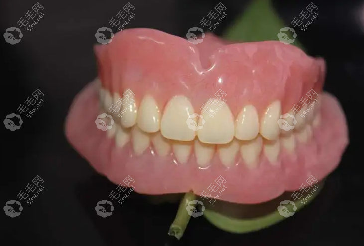 吸附性义齿可以只做半口