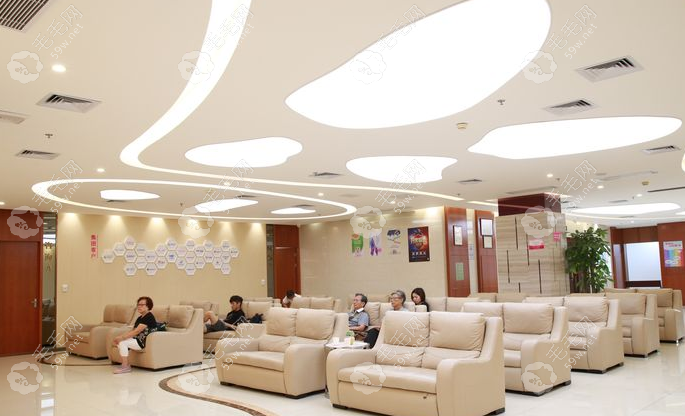 深圳爱康健口腔医院是私立医院,还是正规靠谱的2级口腔专科