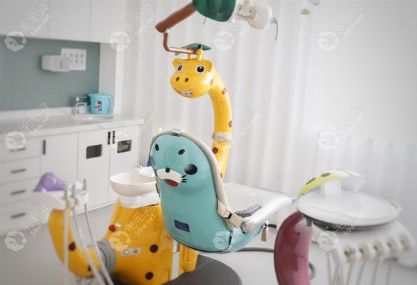儿牙治疗室